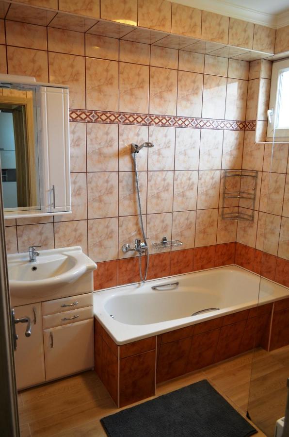 Gazlang Apartman Hajduszoboszlo Luaran gambar