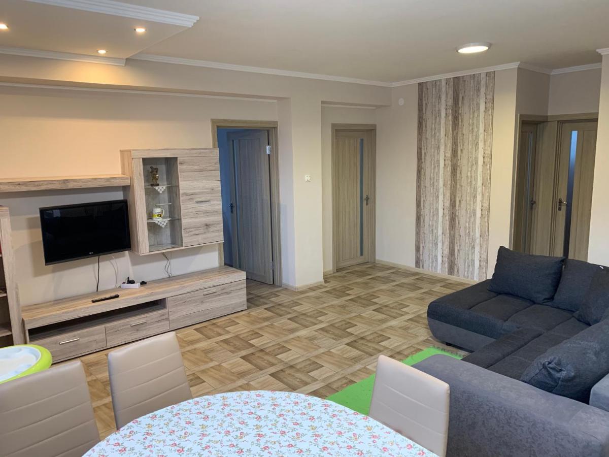 Gazlang Apartman Hajduszoboszlo Luaran gambar
