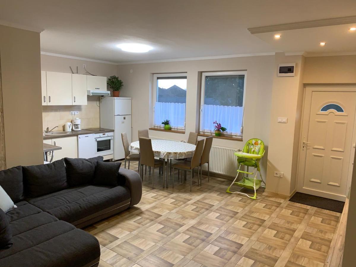Gazlang Apartman Hajduszoboszlo Luaran gambar